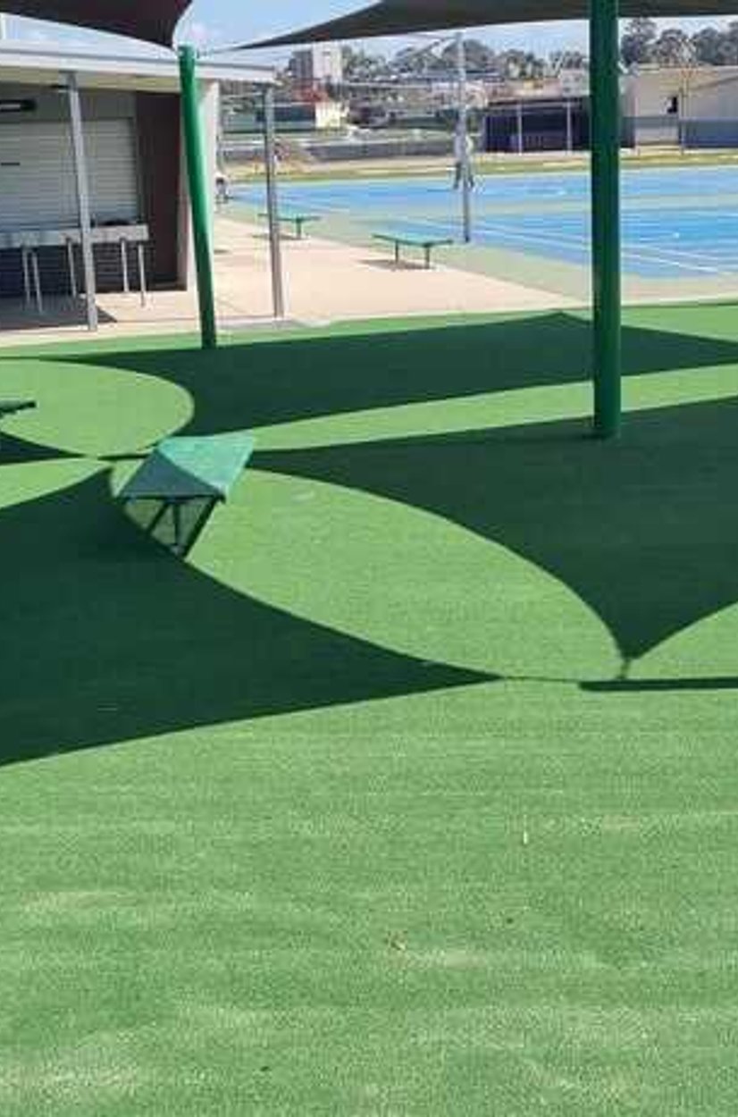 new black window structure